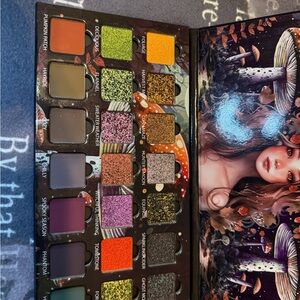 Harvest Moon Eyeshadow Palette